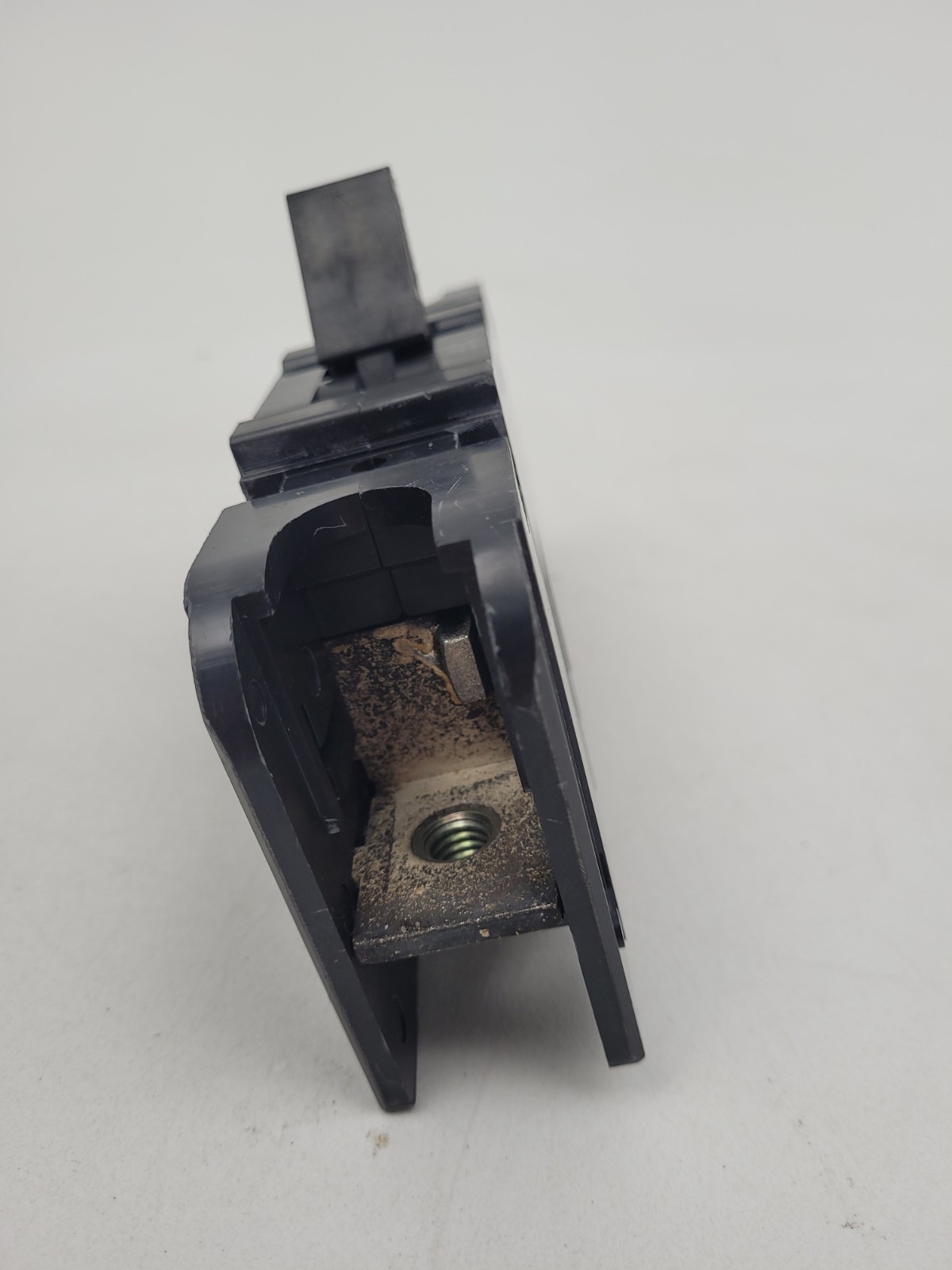 GJ1Z21 / KS22012L51 Heinemann 225 Amp 65VDC Circuit Breaker – Next Day Option