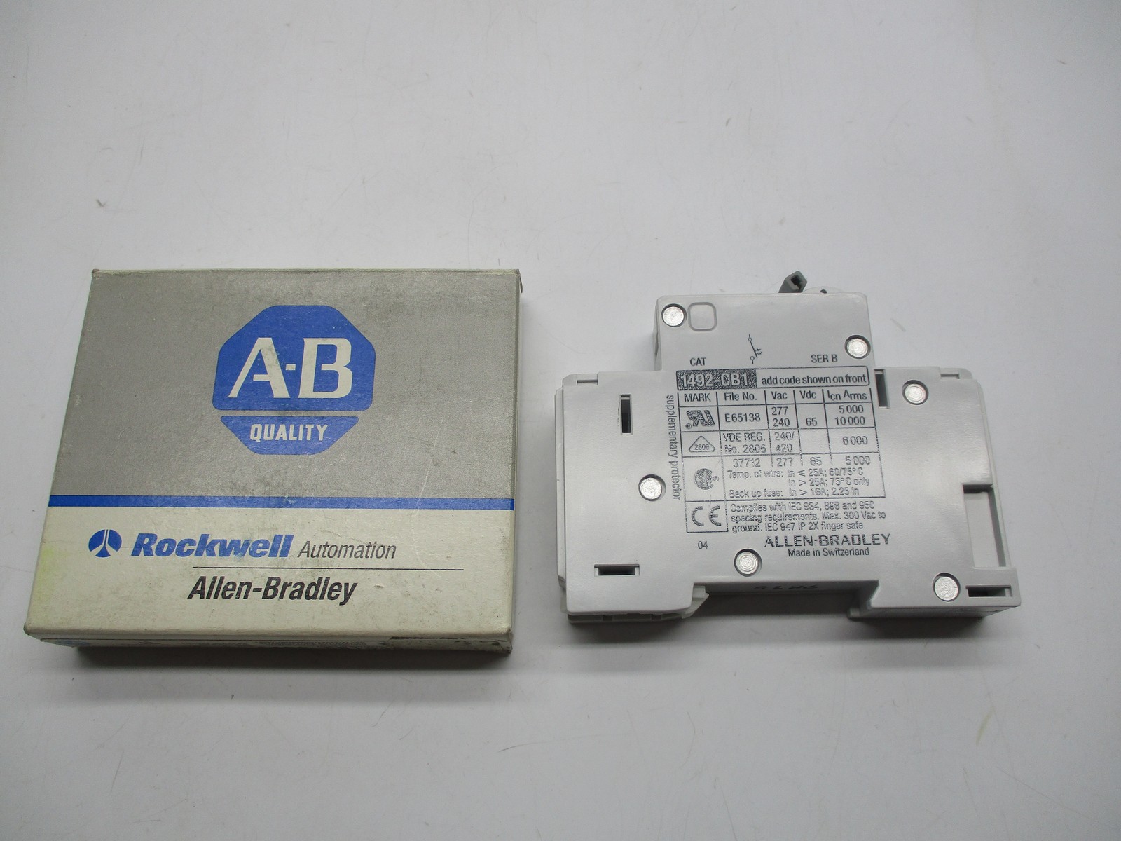 ALLEN BRADLEY 1492-CB1G300 SER.B CIRCUIT BREAKER 1POLE 30AMPS NSMP