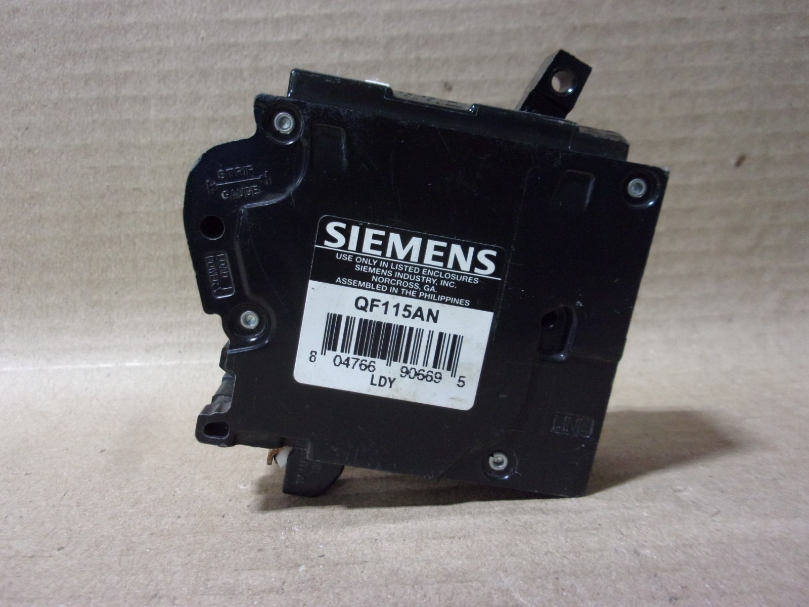 Siemens QF QF115AN 1 Pole 15 Amp 120V GFOUNG FAULT GFCI Circuit Breaker