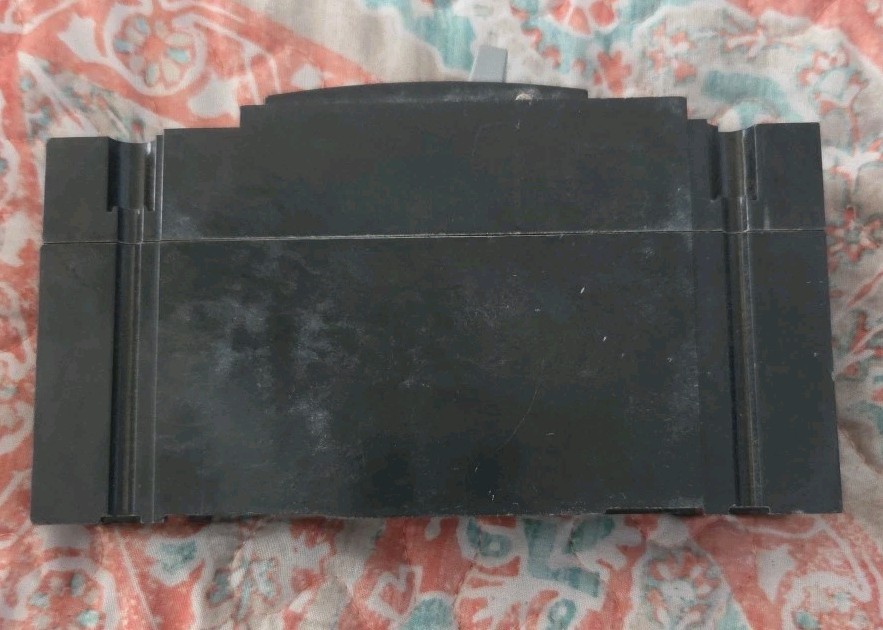 GE TED113020 Circuit Breaker 20A 1P 277V Lot Of 8, J8