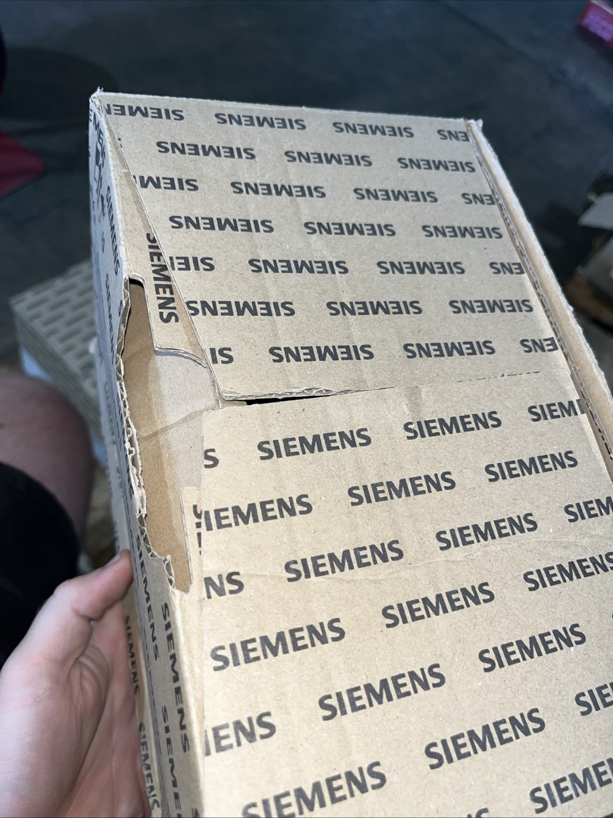 NEW Siemens 3VA5445-5EC36-0AA0 3 Pole 450 Amp 600V Circuit Breaker