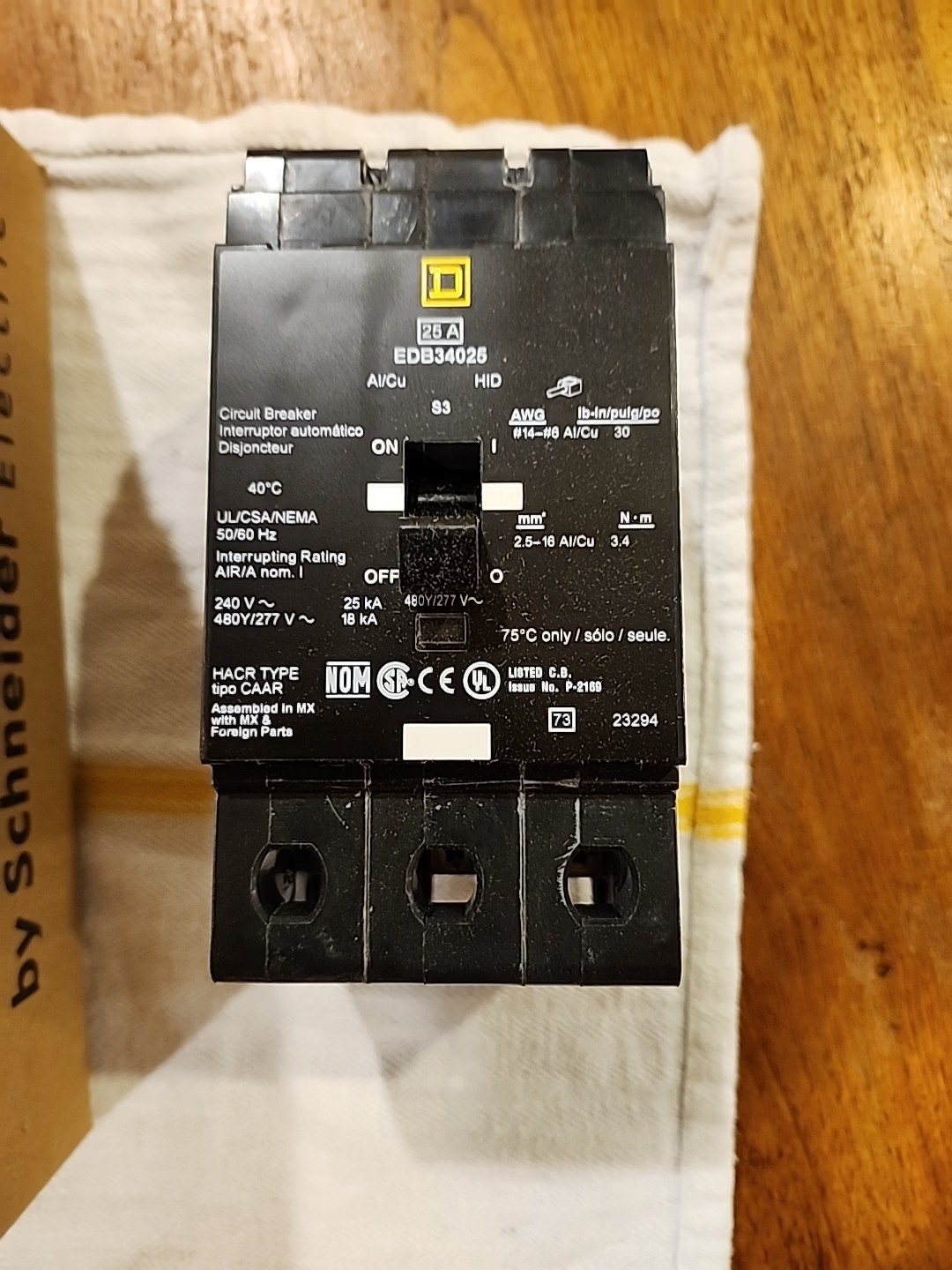Square D – EDB34025 – Mini Circuit Breaker, E-Frame, 25A, 3 Pole