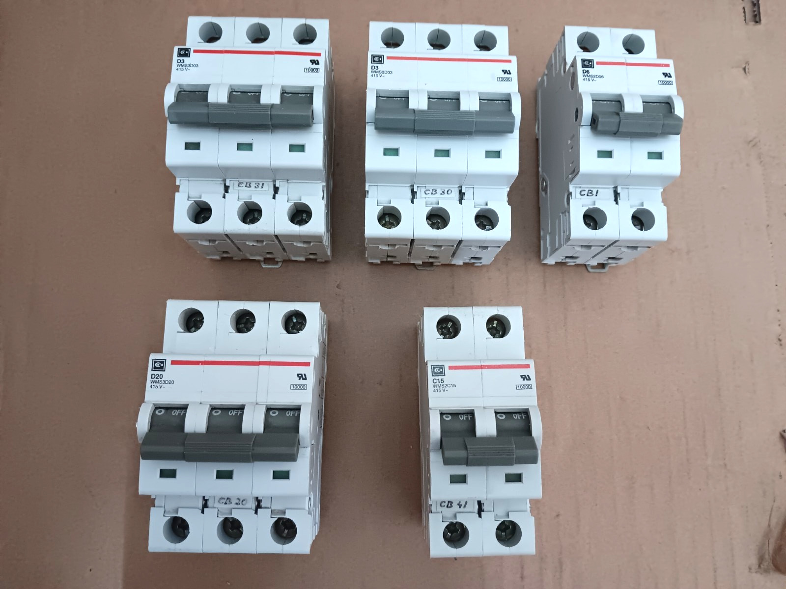 Cutler Hammer WMS Circuit Breaker 480 V Lot Of 5 See Description