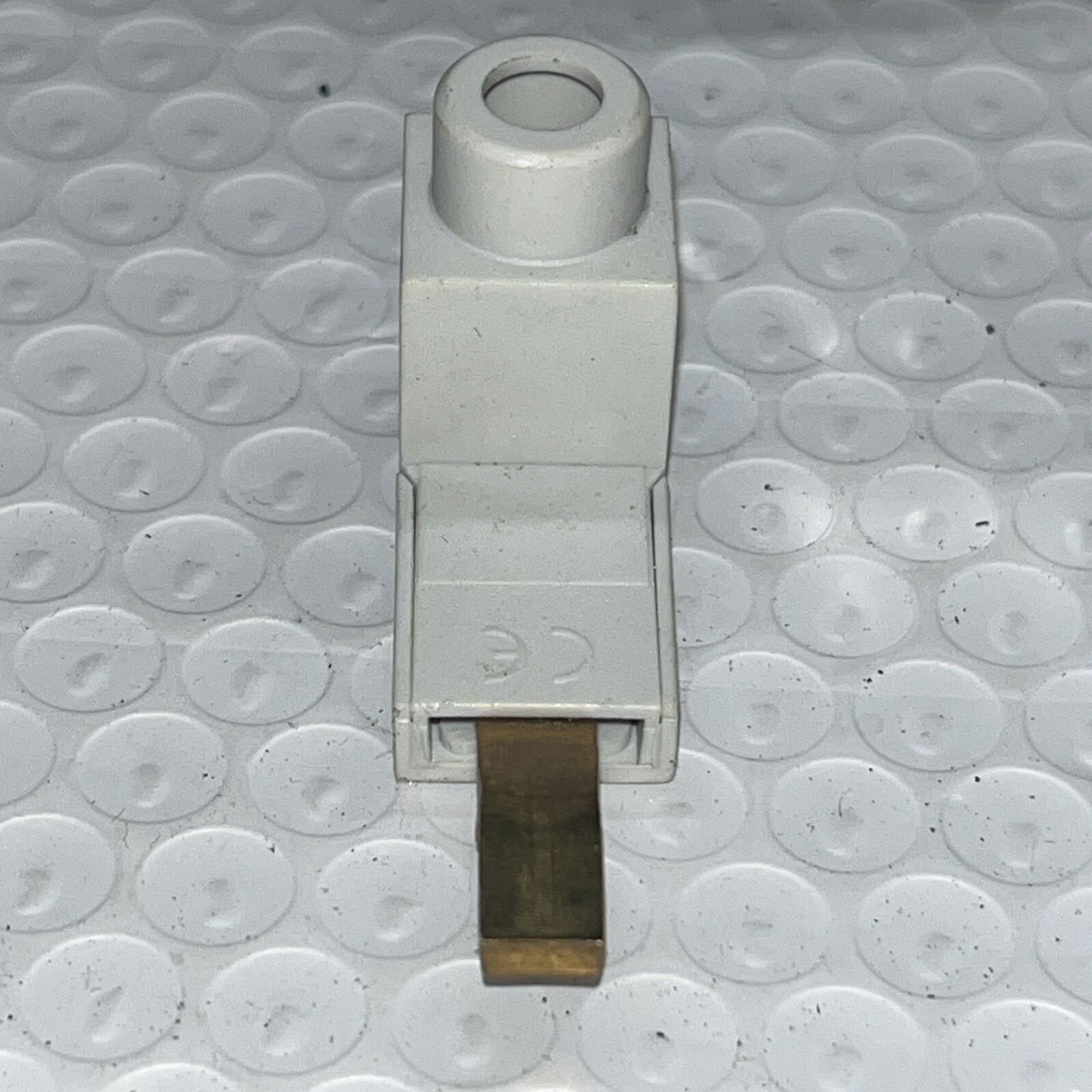 EATON WMZS35EXT CIRCUIT BREAKER, EXTENTION TERMINAL 6-35mm/10-2AWG, New Open Box
