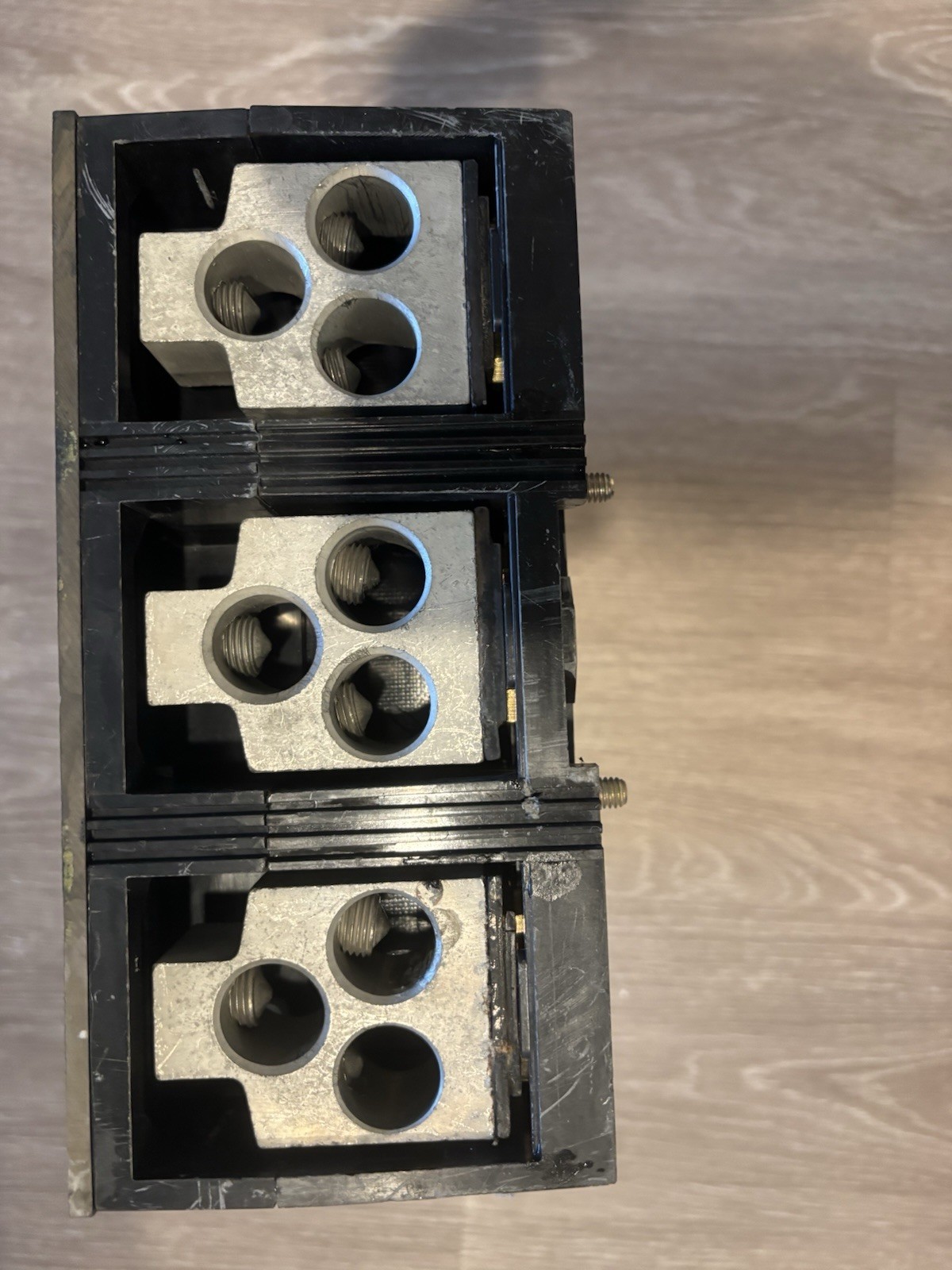 Square D Mal36225 3 Pole 225 Amp Breaker