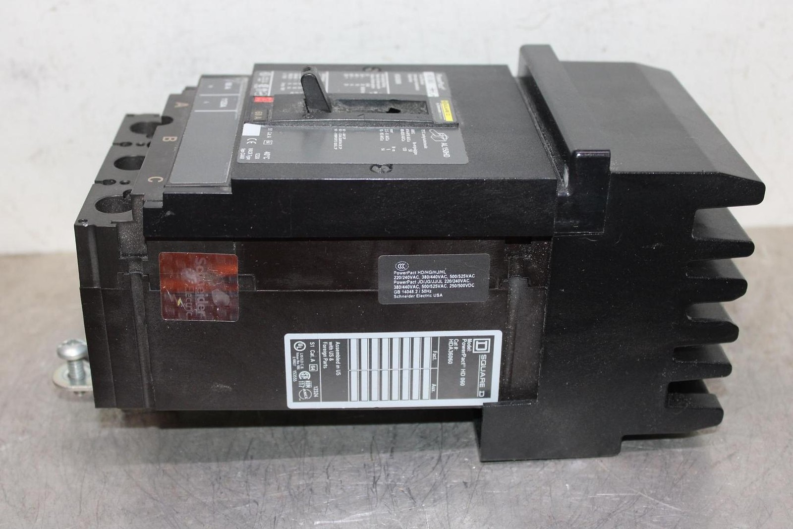 SQUARE D POWERPACT I-LINE CIRCUIT BREAKER HDA36060 60 AMP 600 VAC 3-POLE