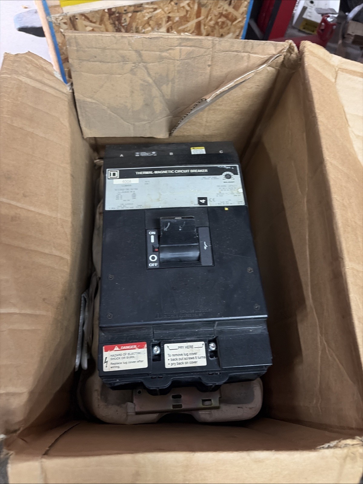Square D LC36400 400 Amp 3 Pole 600 VAC Type LC I-Line Breaker (Please READ)