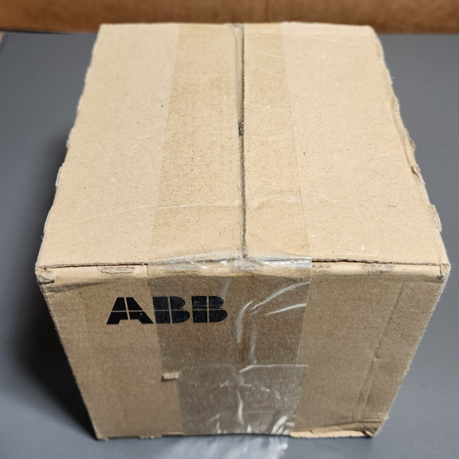 ABB SACE TMAX XT1 N 125 CIRCUIT BREAKER 15 AMP, 3 POLE *PI