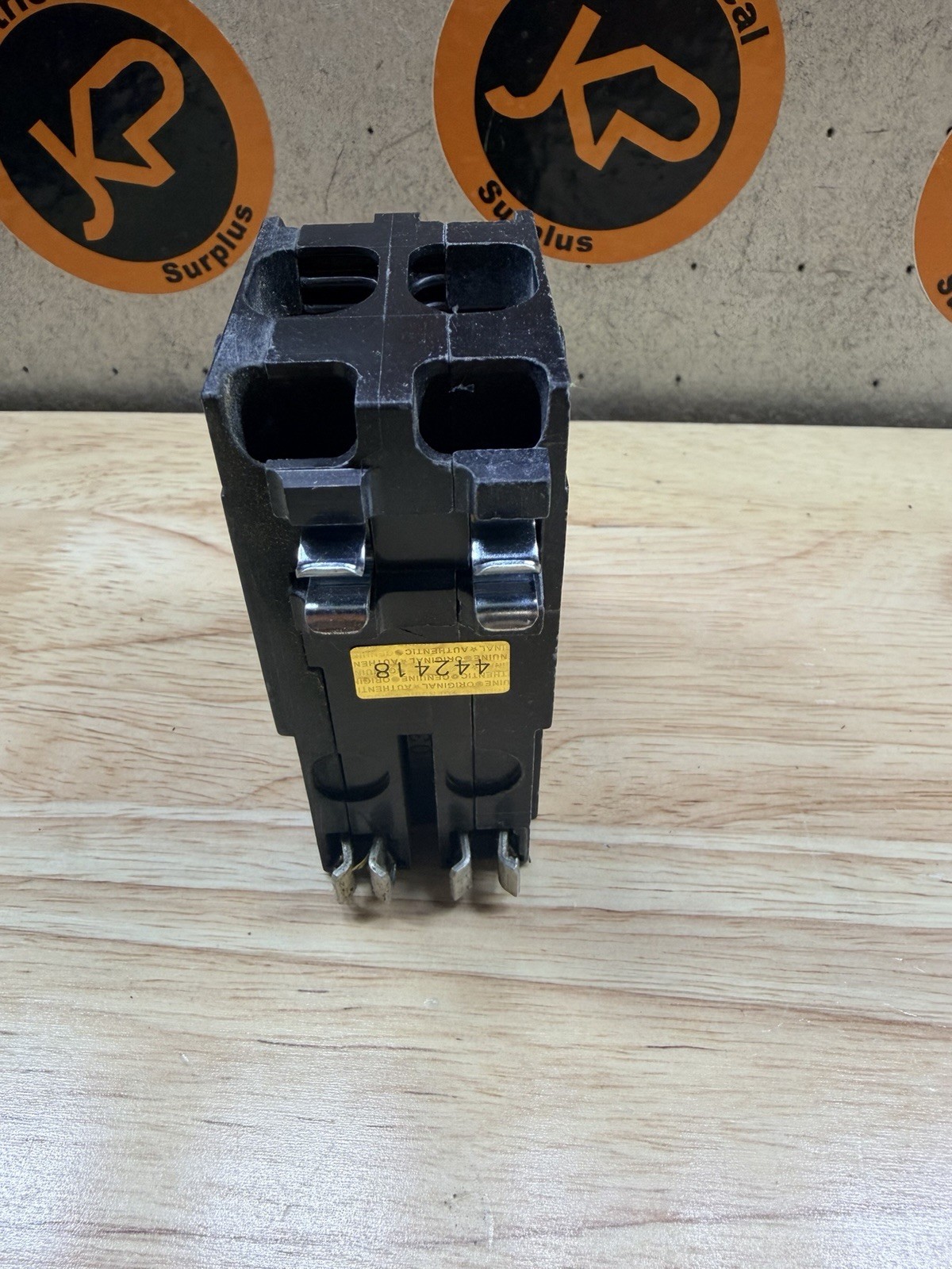 Square D QO2110VH 2 Pole 110 Amp 22kA QO Plug-In Circuit Breaker New In Box
