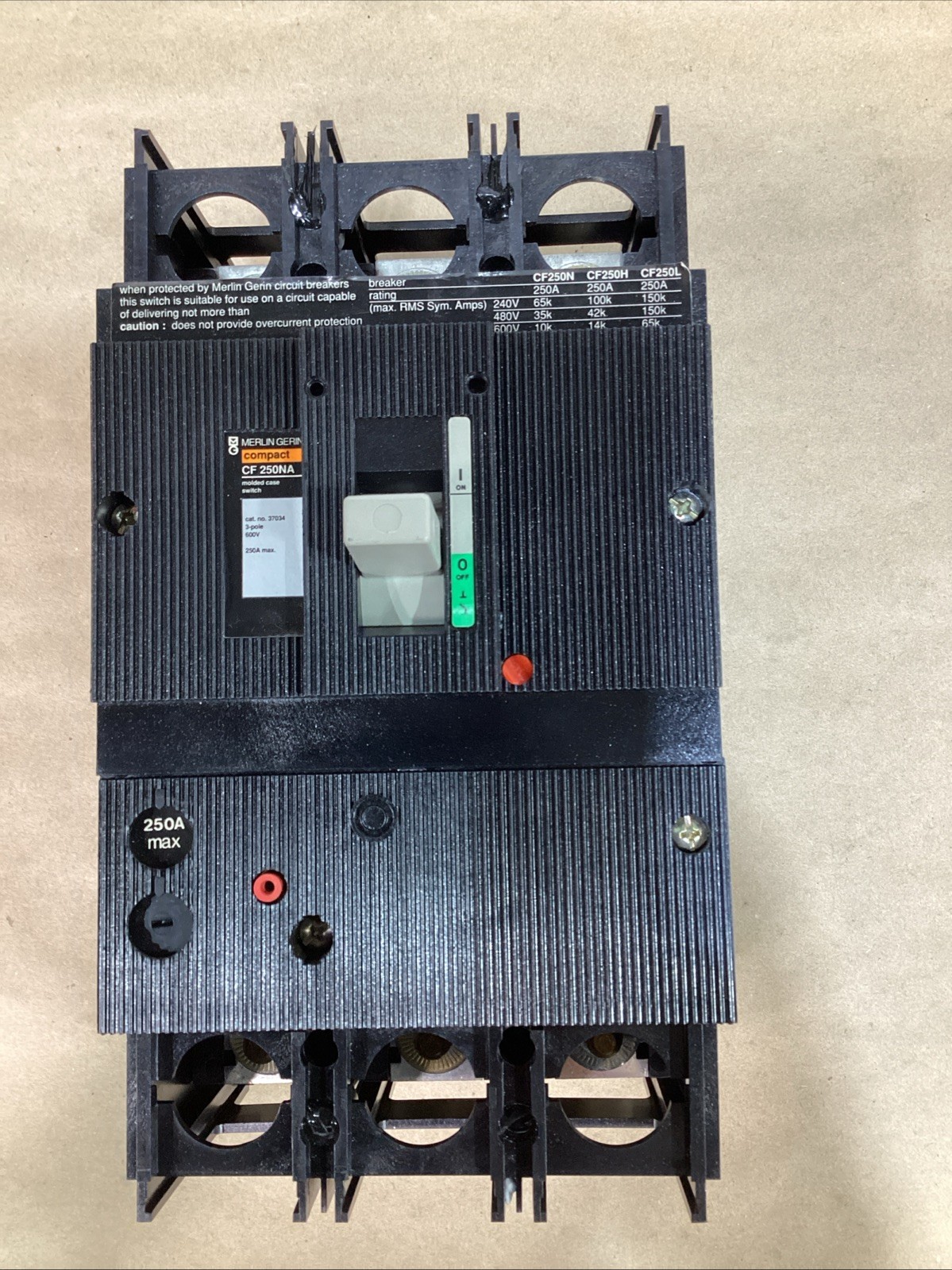 Merlin Gerin Compact CF 250NA #37402 250A 3P 480V Molded Case Switch Used
