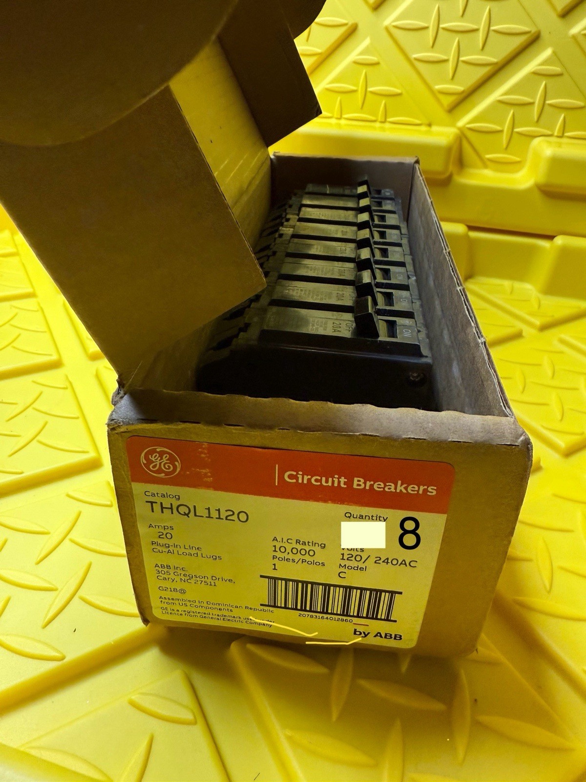 GE Q-Line 20 Amp Single-Pole Circuit Breaker QTY 8