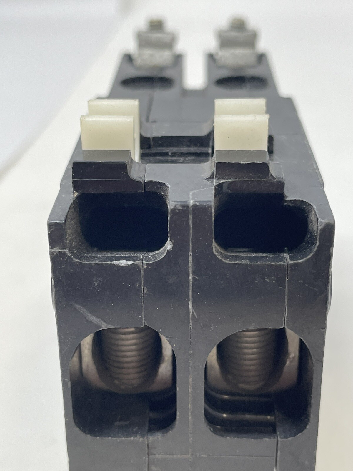 Square D QOB2125SL 2 Pole Sub Feed Lug 240vac 125amp