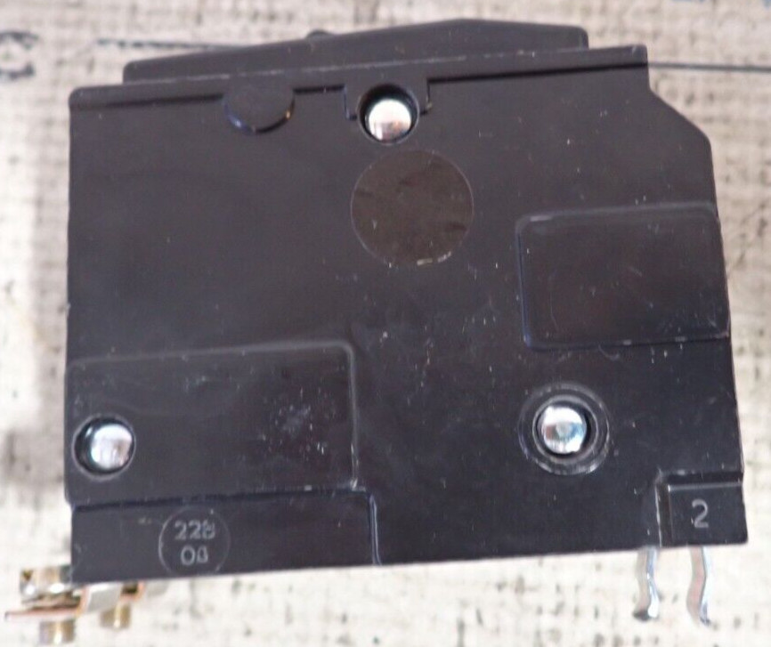 Square D QOB220 20 Amp 120/240 VAC 2 Pole Bolt-On Circuit Breaker – TESTED