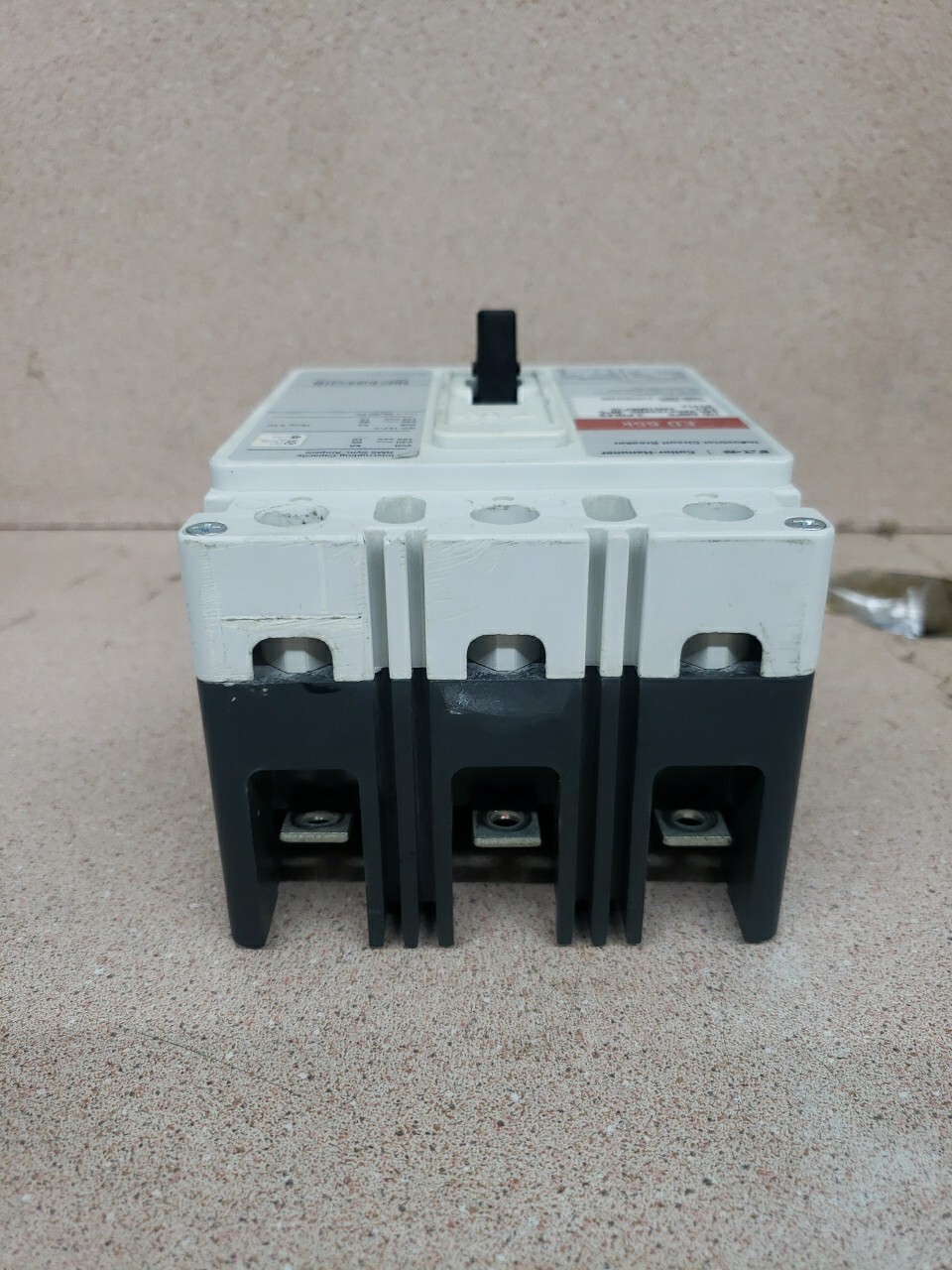 Eaton Ed3150bp10 150amp 240v 3 Pole Circuit Breaker