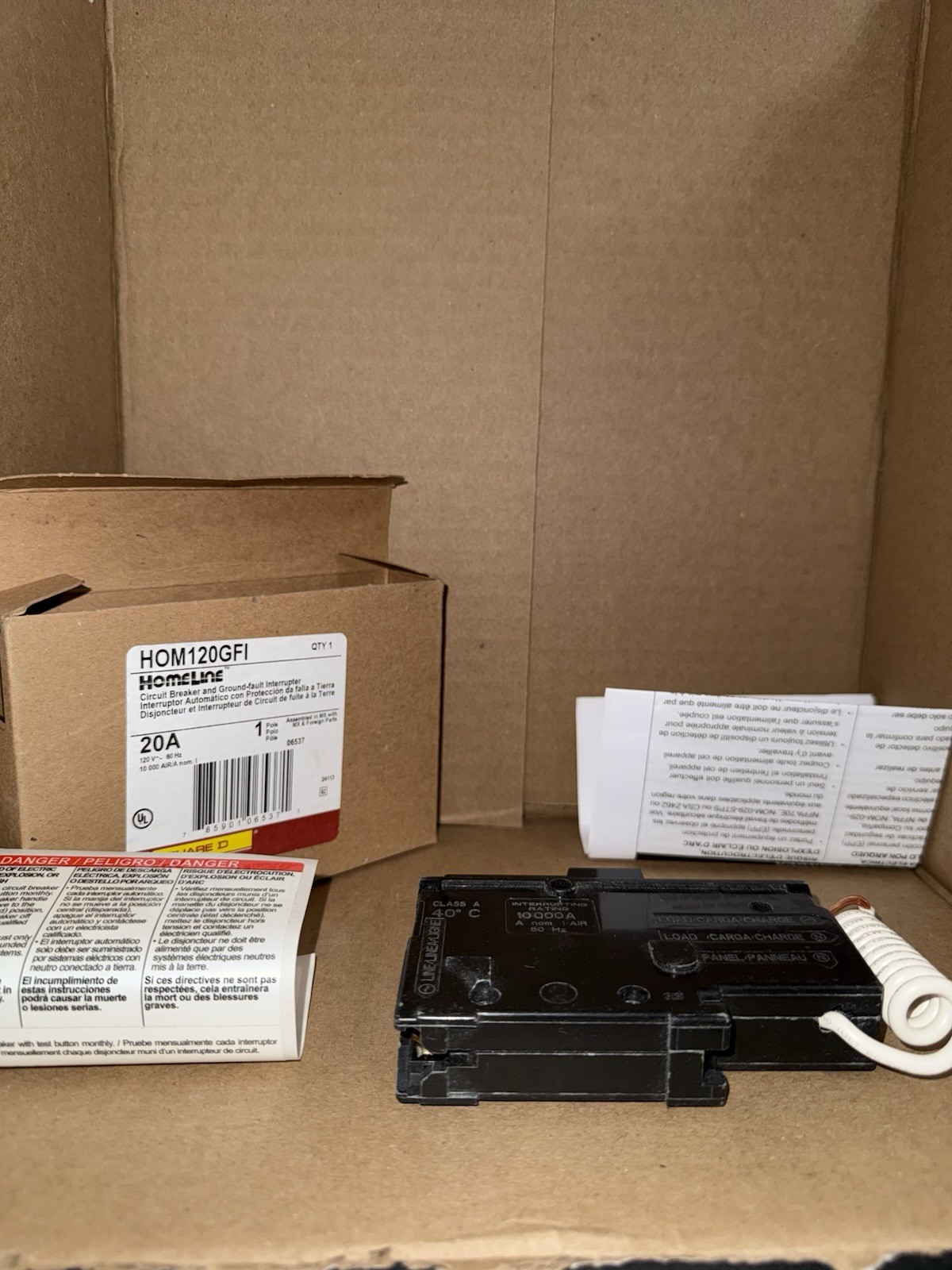 Square D HOM120GFI GFCI Ground Fault Circuit Breaker, 1 Pole, 20 Amp, 120V, NEW