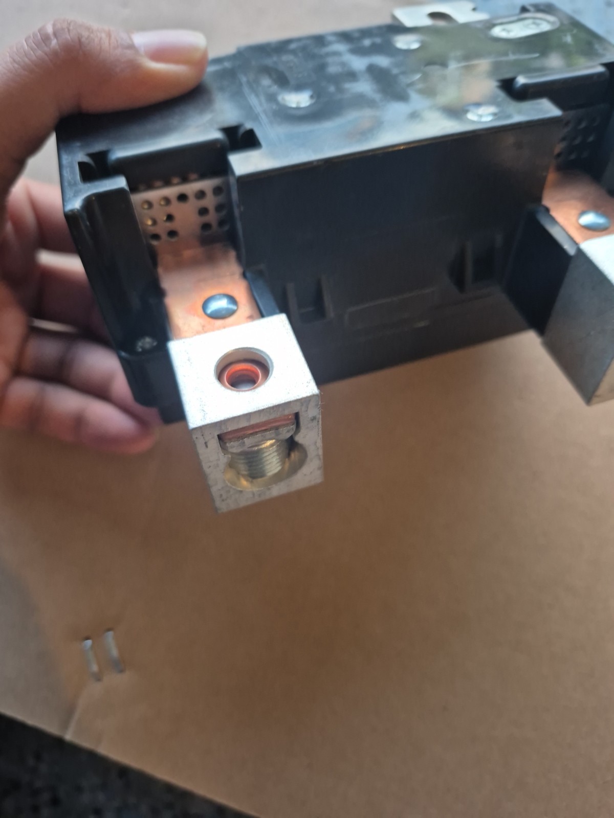 Square D QOM2100VH 100A 2-Pole 120/240V Main Breaker Used