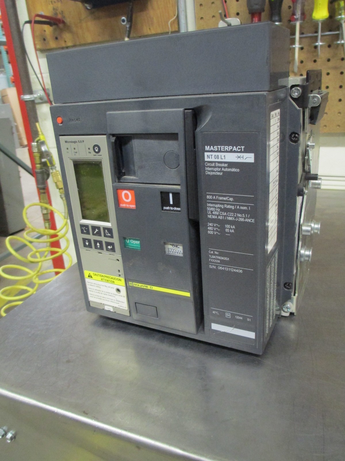 Sq D MasterPact Breaker NT08L1 800A Frame 600A Rated MO/DO 5.0P w/ LSI Used E-Ok