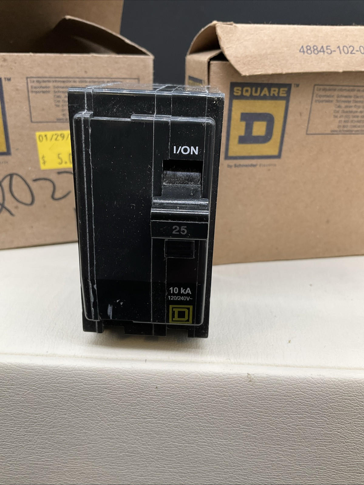 Square D Type QOB Circuit Breaker 25A 2 Pole