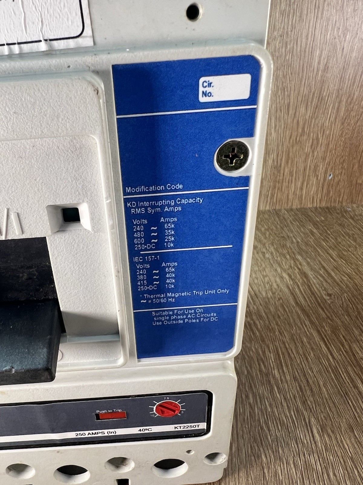 Eaton Cutler-Hammer KD3400F Circuit Breaker 400 Amp 2 Pole 600VAC