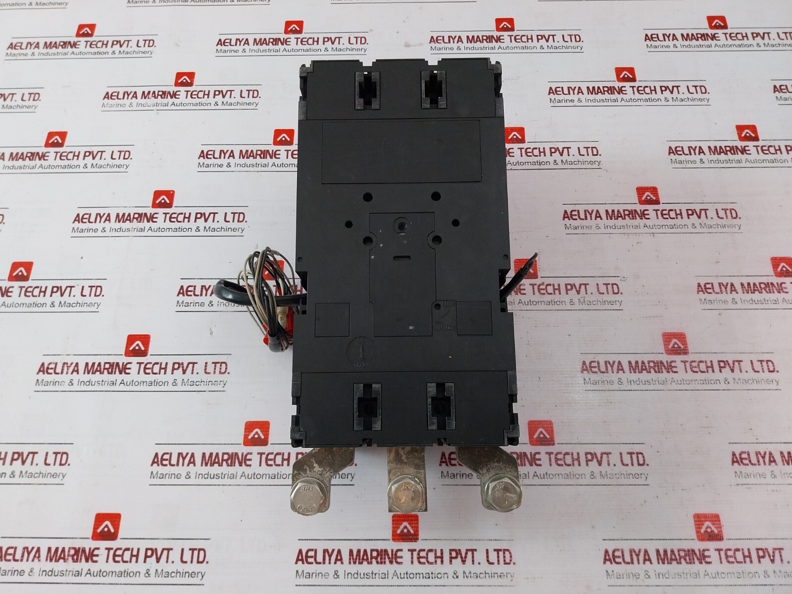 Terasaki Electric XS400NS TemBreak Circuit Breaker 3 Pole 400A 100-115V 50/60HZ