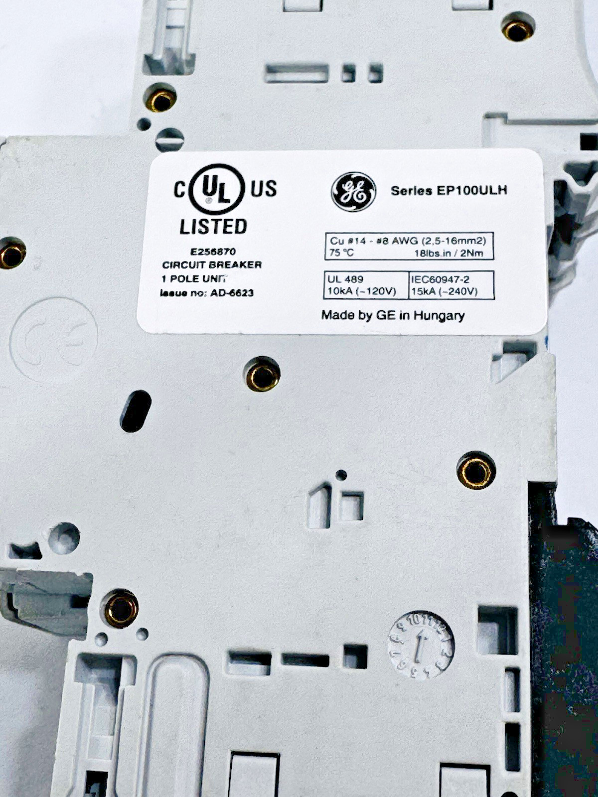 Lot of 2 ea GE EP101ULHC4 / 690269 E256870 4 Amp Mini Circuit Breaker 1 Pole 120