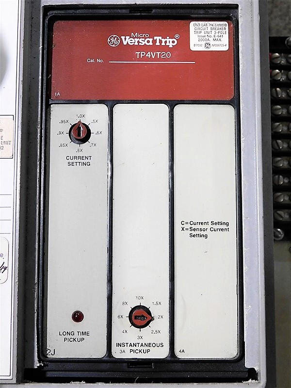 USED GE TPVF6620 PowerBreak Circuit Breaker 2000A 600V Handle Damage See Pics