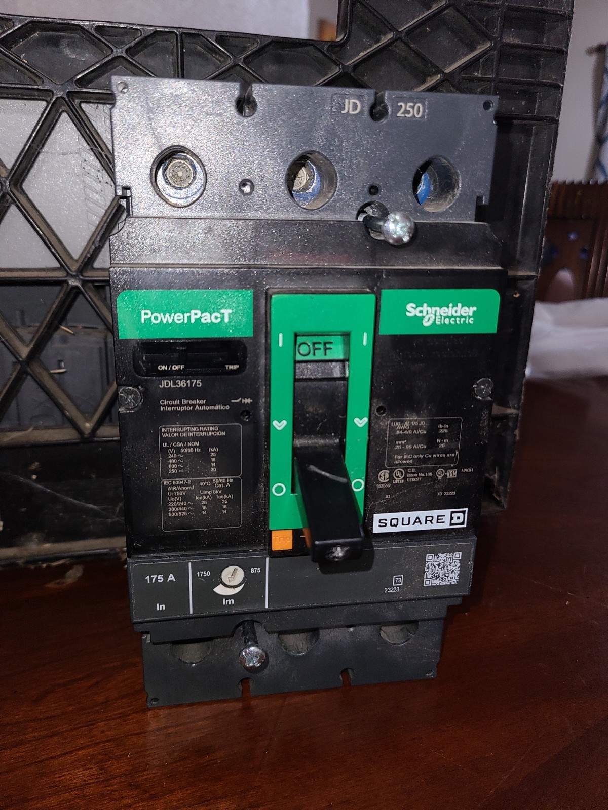 Schneider Electric PowerPacT JDL36175 175A 3-Pole 600V Circuit Breaker