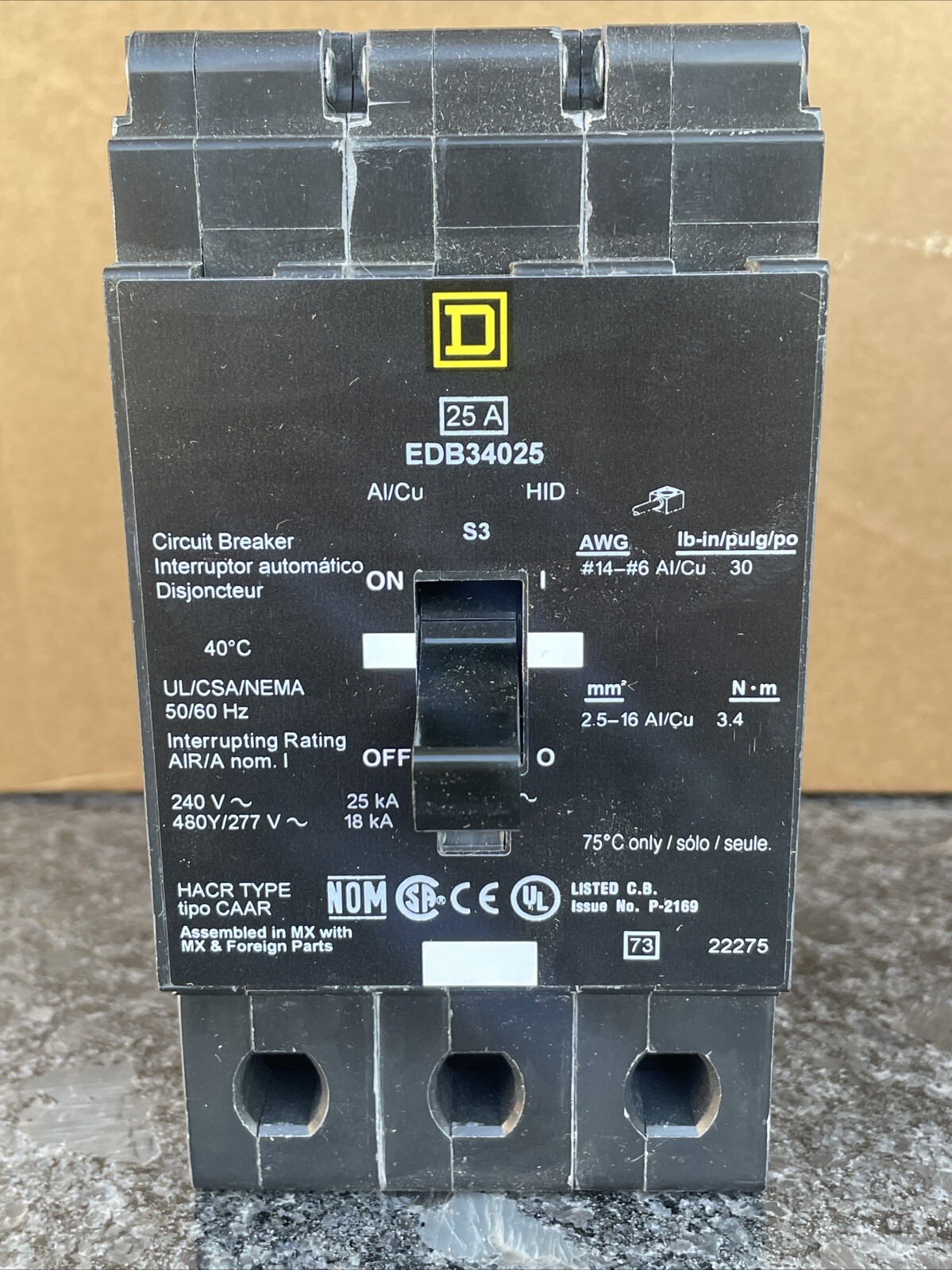 Square D EDB34025 Circuit Breaker