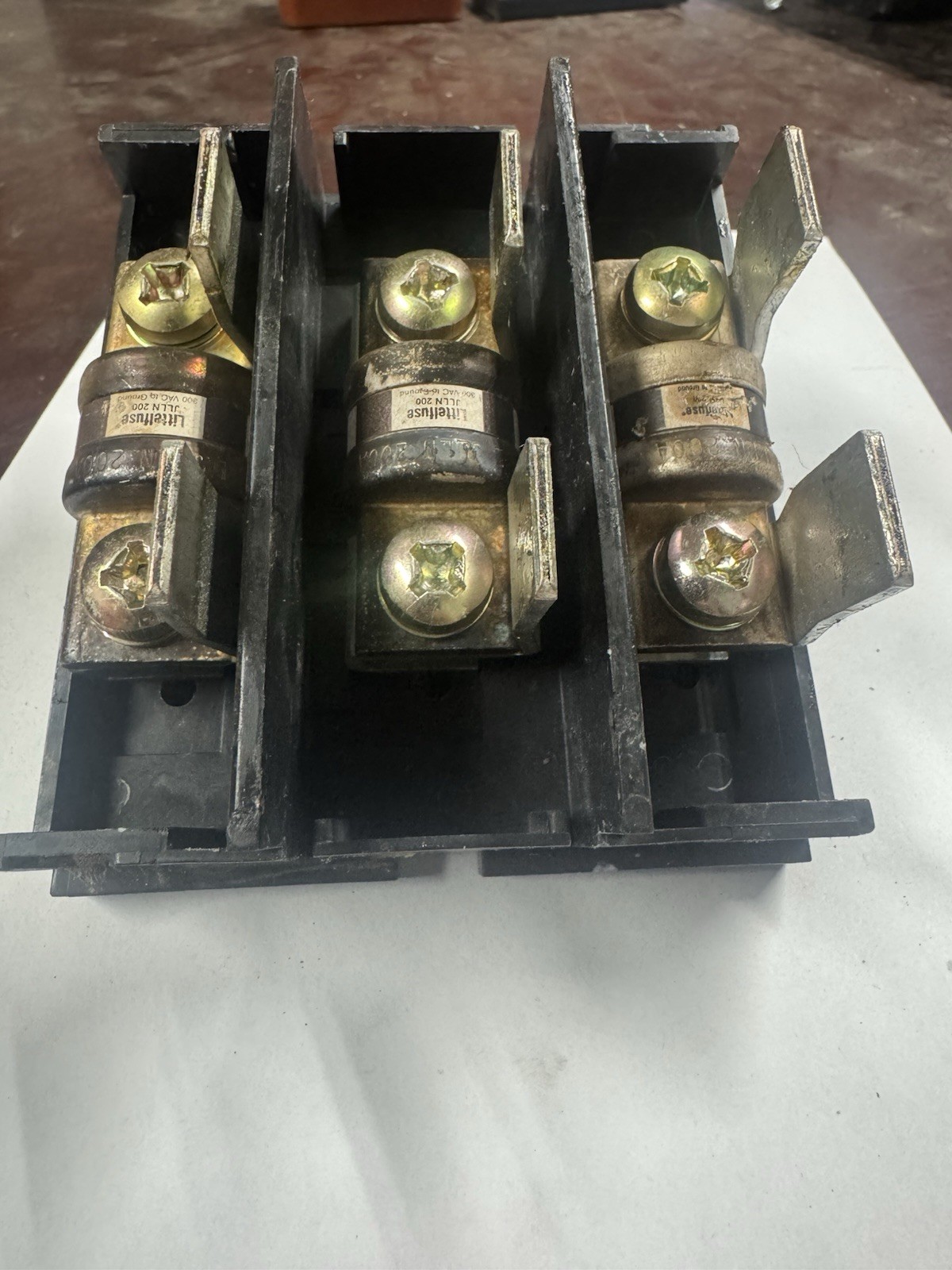 Used Siemens TFP324 Pull Out switch Male Only With Fuses.