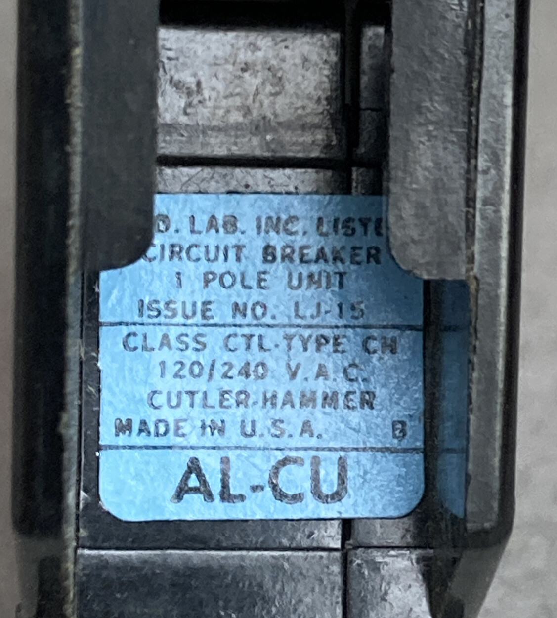 CH115 Cutler-Hammer Type CH 1 Pole 15 Amp 120V HALF NOTCH METAL FOOT (NEW!!)