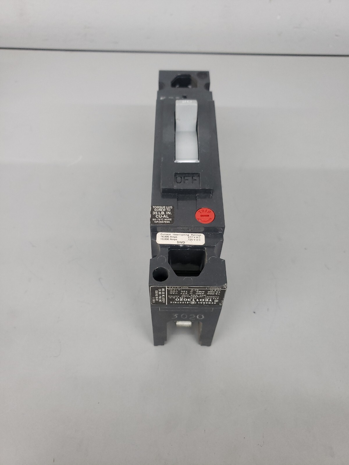 GE TED113020 Circuit Breaker, 1 Pole, 20 Amp Grey Handle