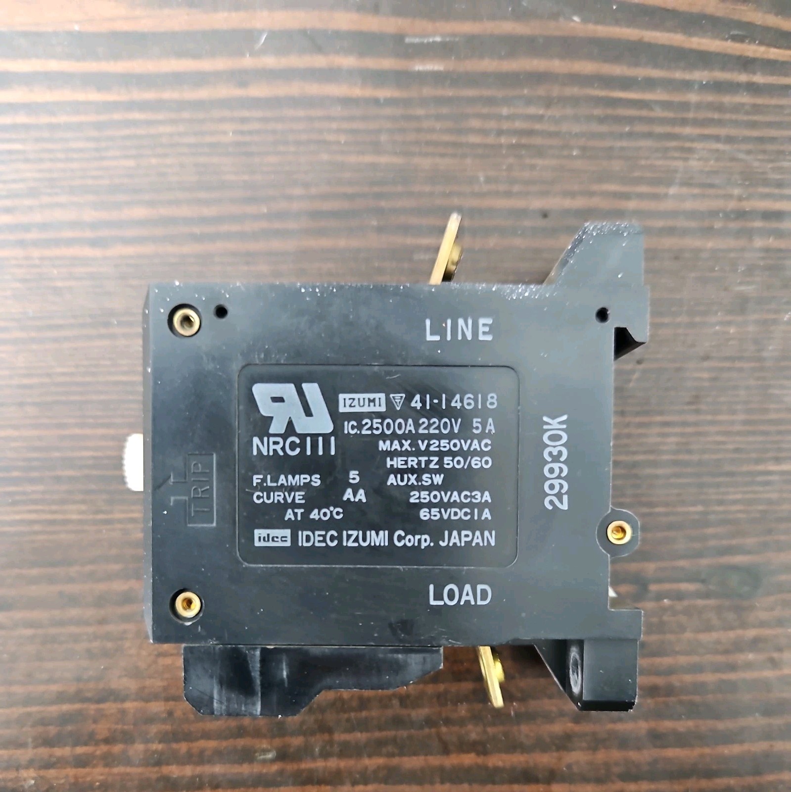 IDEC Circuit Breaker 5A 220V AC NRC110 5A-AA IC2500A IZUMI 41-14618 DIN