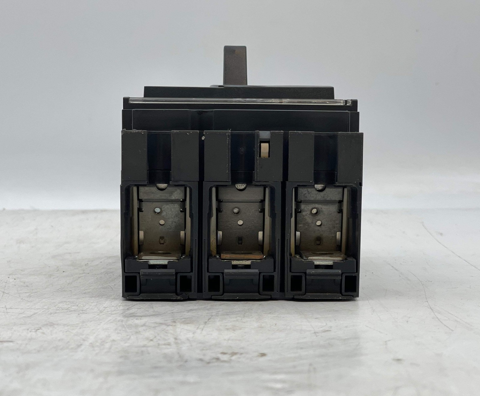 Schneider Electric LV430630 NSX160F Compact Circuit Breaker, 160A 3P (Used)