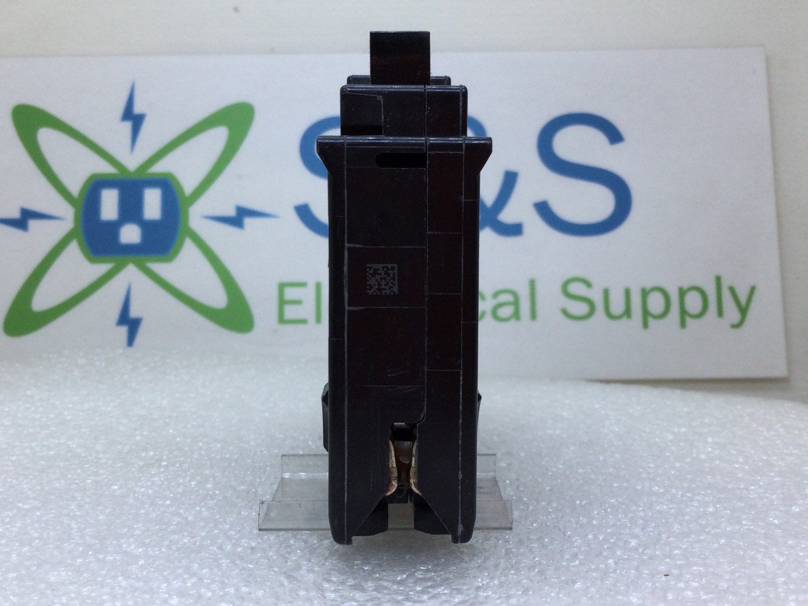 Square D HOM120PDF 20 Amp 1 Pole 120V Dual Function Neutral Circuit Breaker
