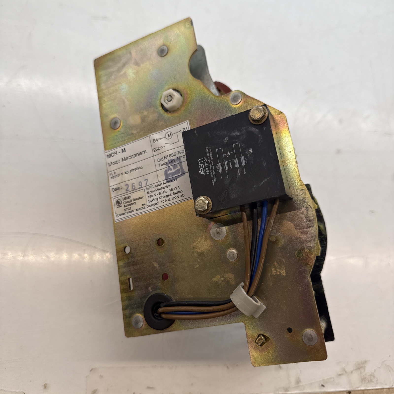 MERLIN GERIN MP 120 VAC MOTOR CHARGER MCH-M 685762 685 762