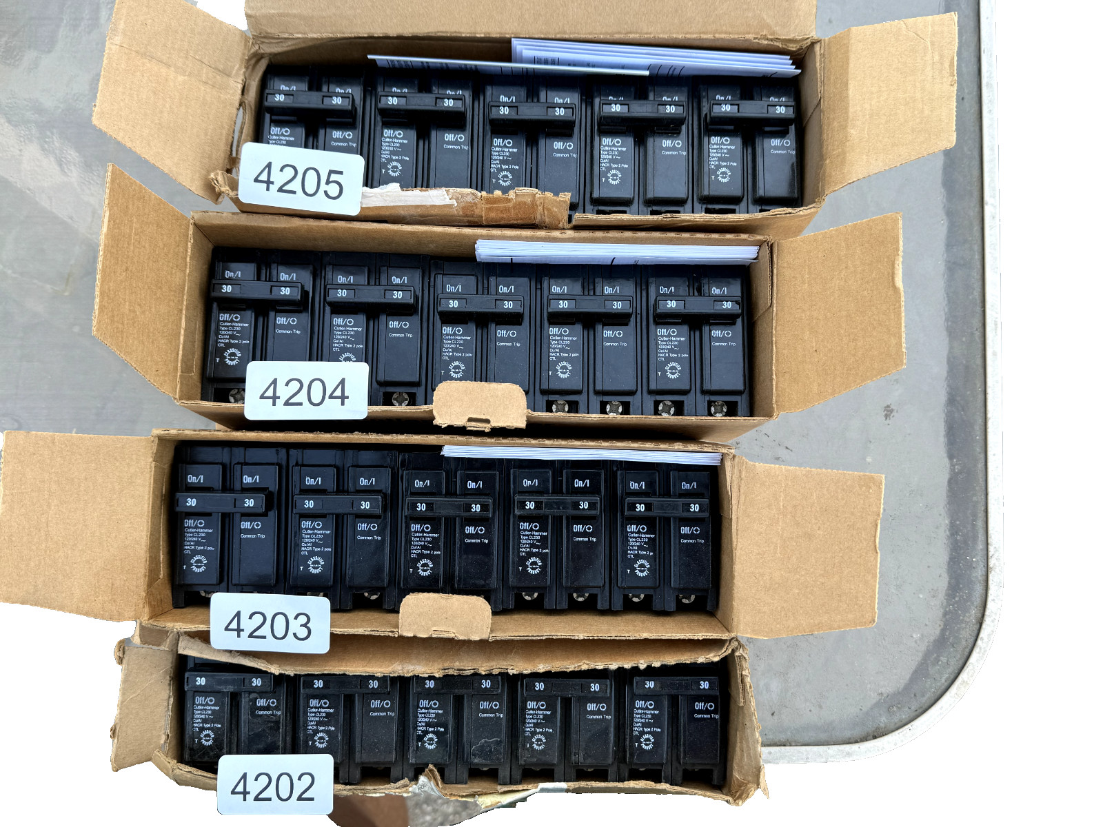 Cutler-Hammer CL230 Circuit Breaker 30A 2P 120/240V 50/60Hz Pack of 5
