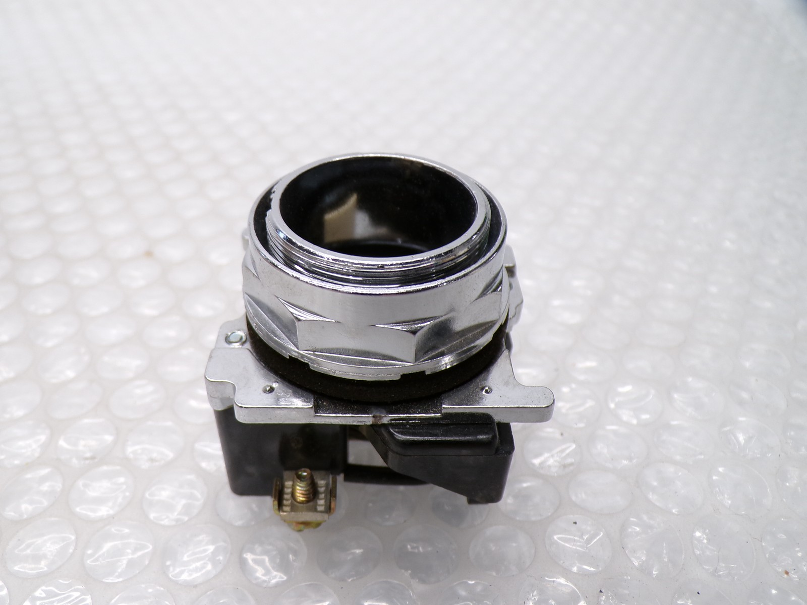 CUTLER HAMMER 10250T206N INDICATOR LIGHT W/O BULB NSMP