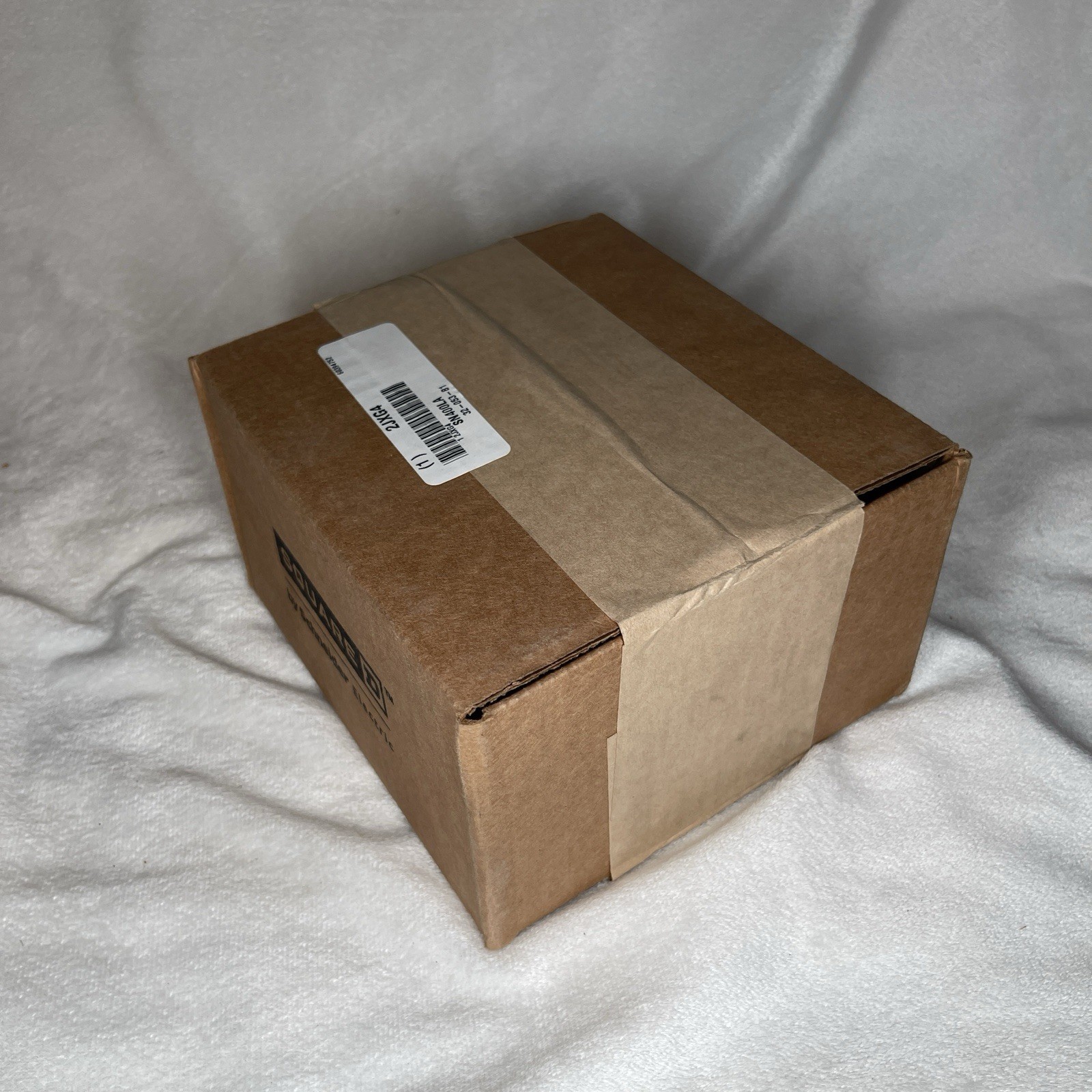 Square D SN400LA SER. B04 Groundable Neutral Assembly for Cu or Al Conductors
