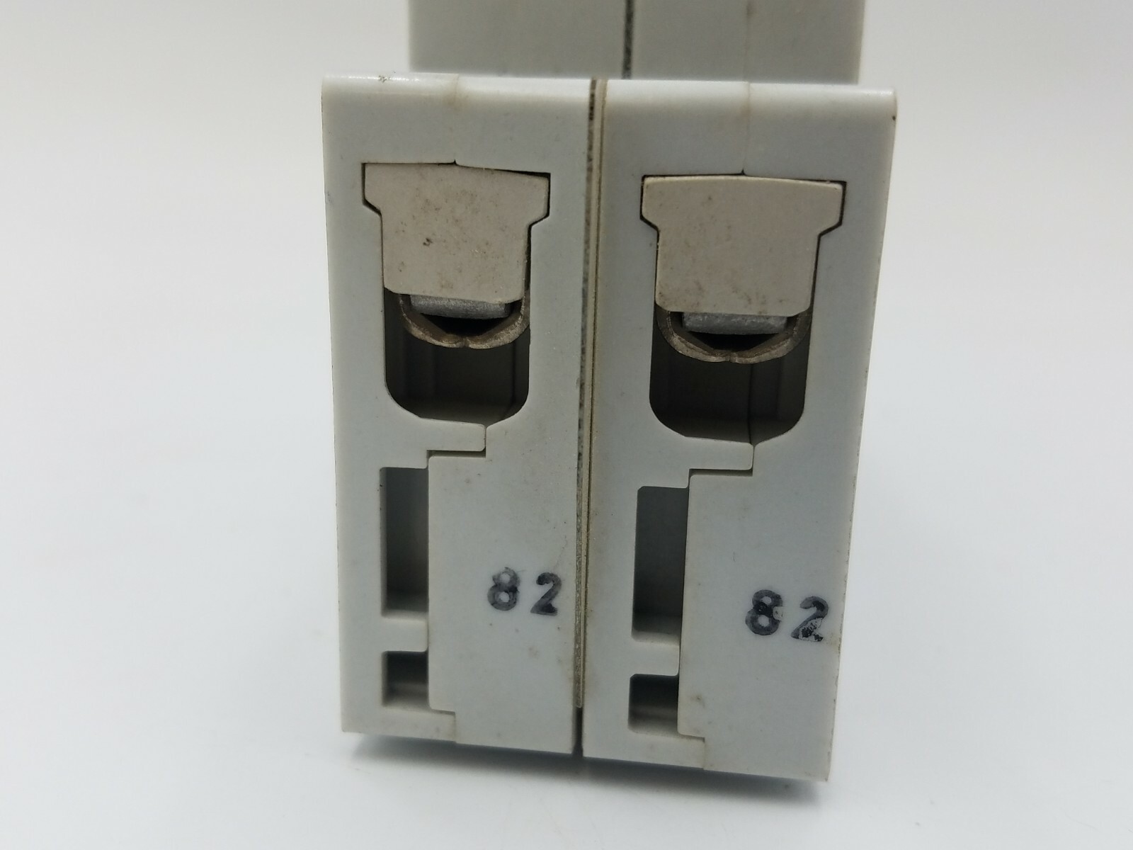 AEG Elfa E82S C6 Miniature Circuit Breaker 6A 2P 277/480V 6 Amp 2 Pole E82SC6