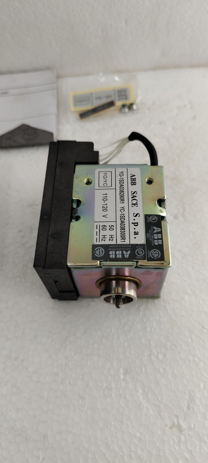 ABB Air Circuit Breaker YO/YC SACE S.P.A 1SDA038300R1 COIL FREE FAST SHIPPING