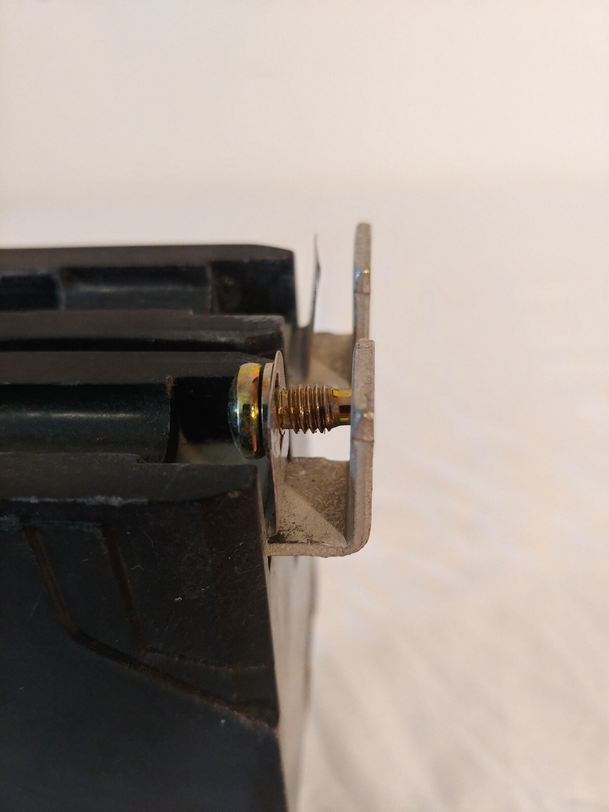 Ge Tey215 Molded Case Circuit Breaker, 15 A, 277/480V Ac, 2 Pole, Bolt On