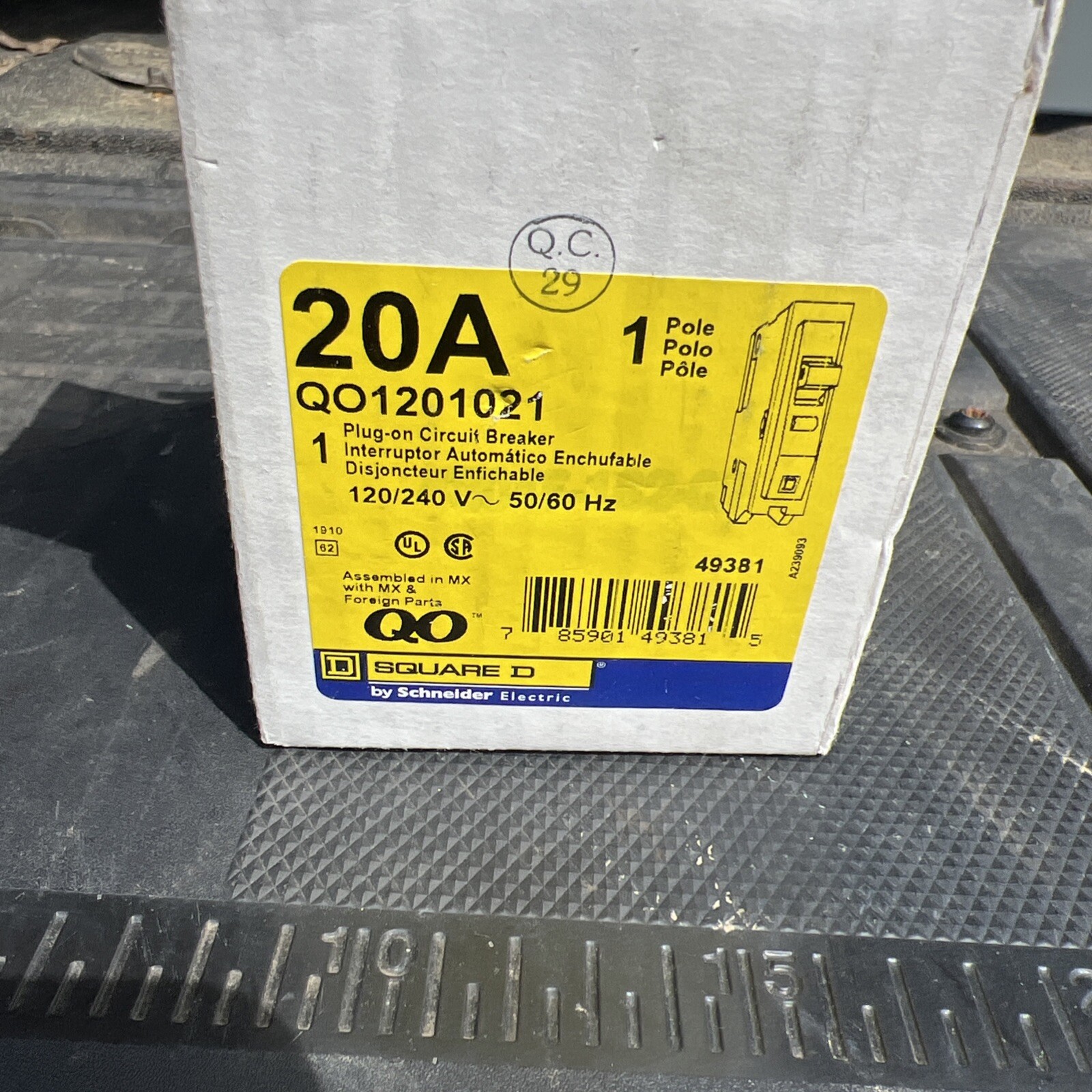 Square D QO1201021 Miniature Circuit Breaker – 20 A, 1 Pole, 120/240 VAC