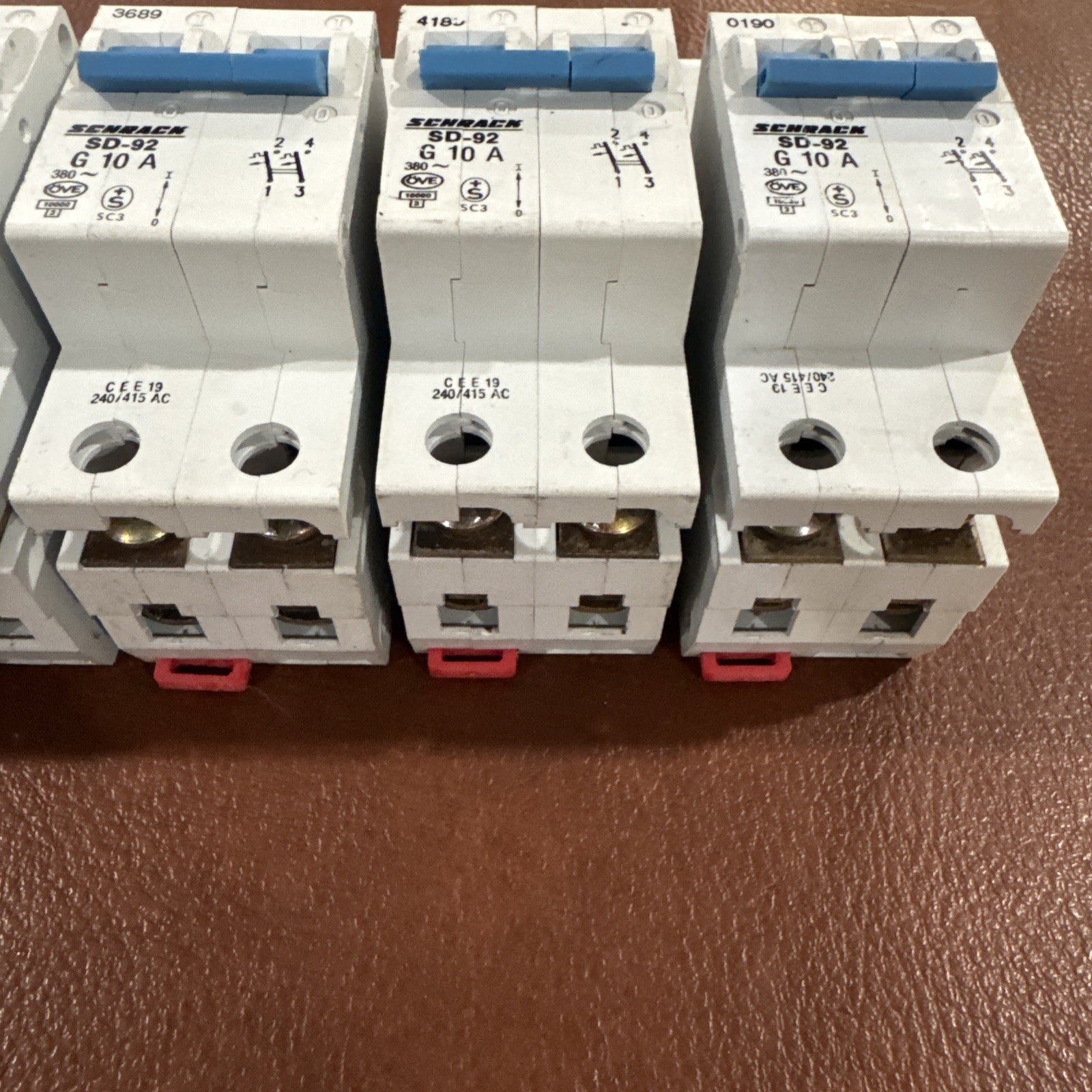 Lot of 6 Schrack SD-92 G2A G10A Circuit Breaker 2 Pole 2A 10A