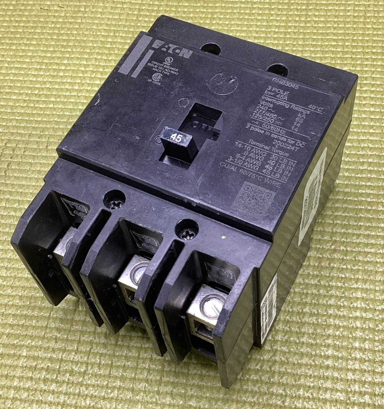 New Circuit Breaker Eaton Cutler Hammer GHB3045 45 Amp 3 Pole 277/480 Bolt On @@