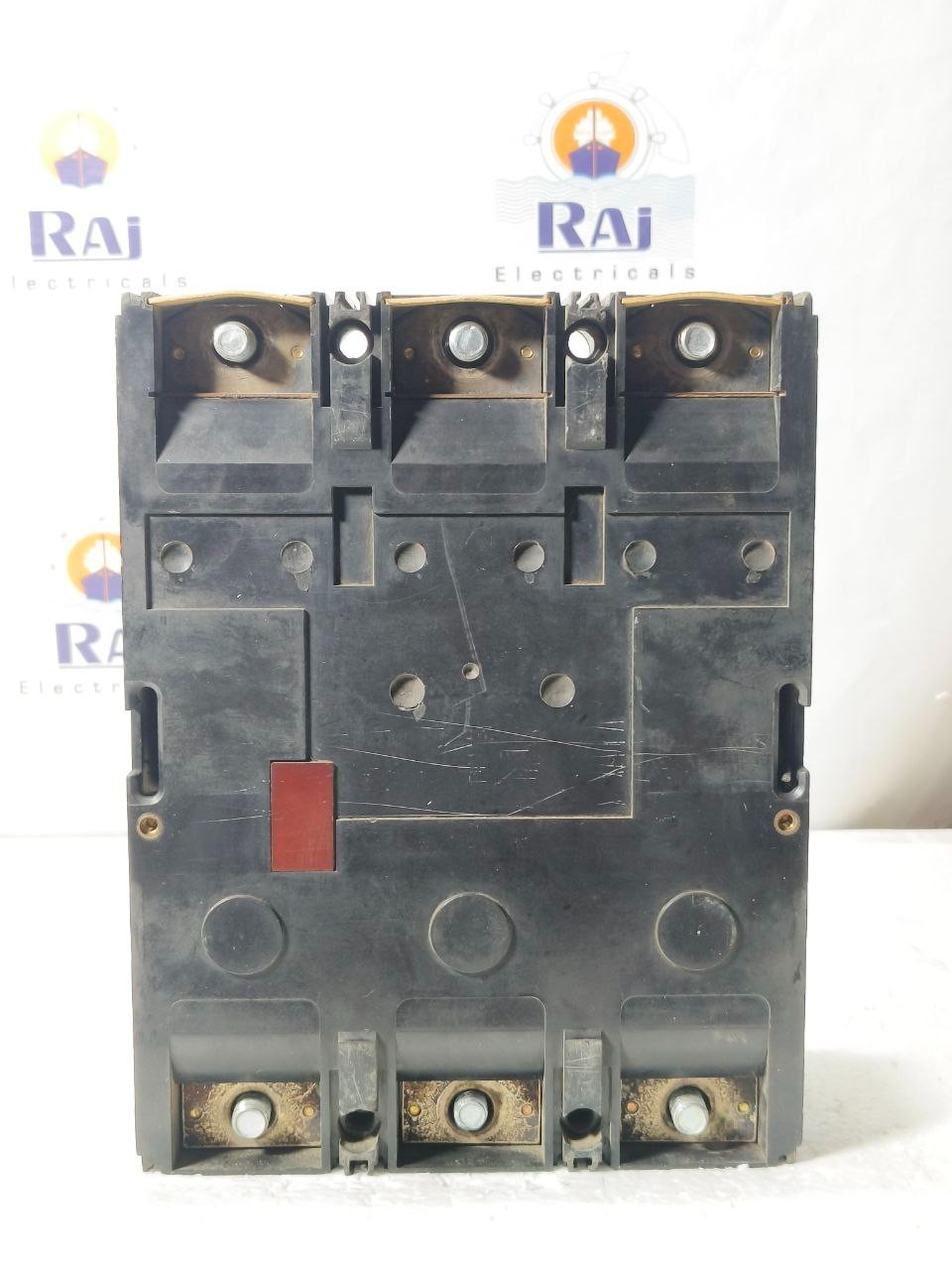 HYUNDAI HBE-603 CIRCUIT BREAKER 600AMP 3 POLE 600AF AC660V MCCB FREE SHIP