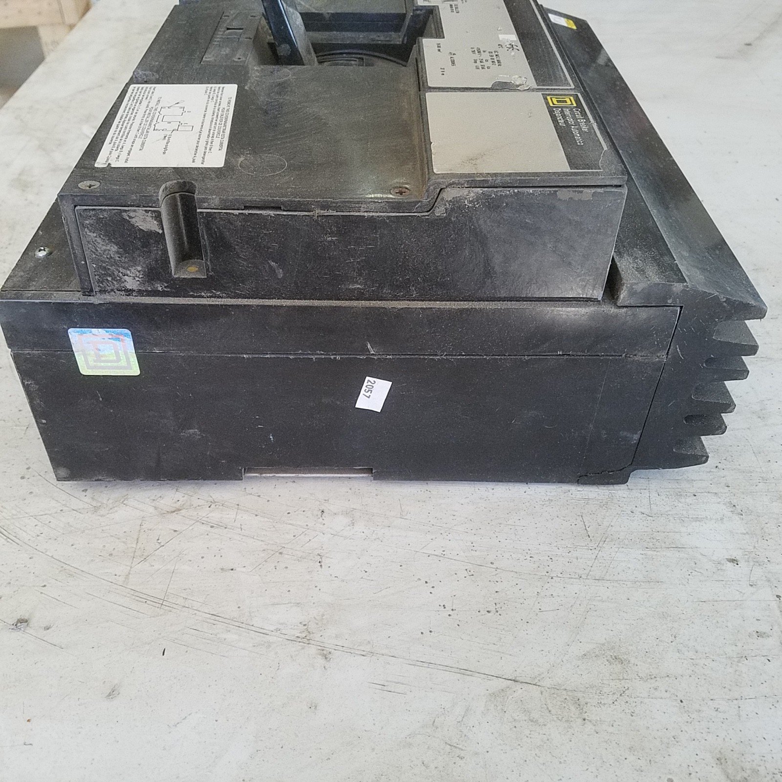 Square D NA361000 circuit breaker. 1000A. 3 phase. I-Line.