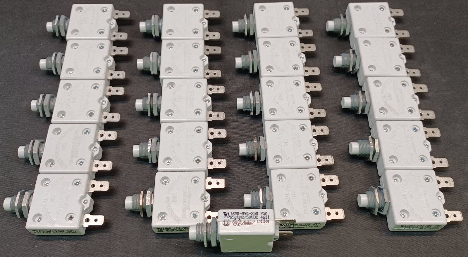 4 Lot 25amp Resettable Breaker 1600-094-250 Push Button 250vac 50vdc Nut Washer