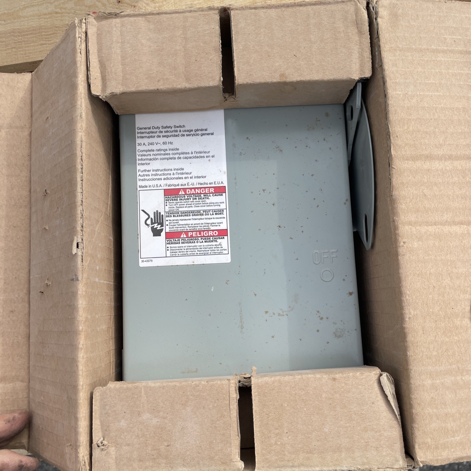 Eaton Cutler Hammer DG321NGB 30a NOS