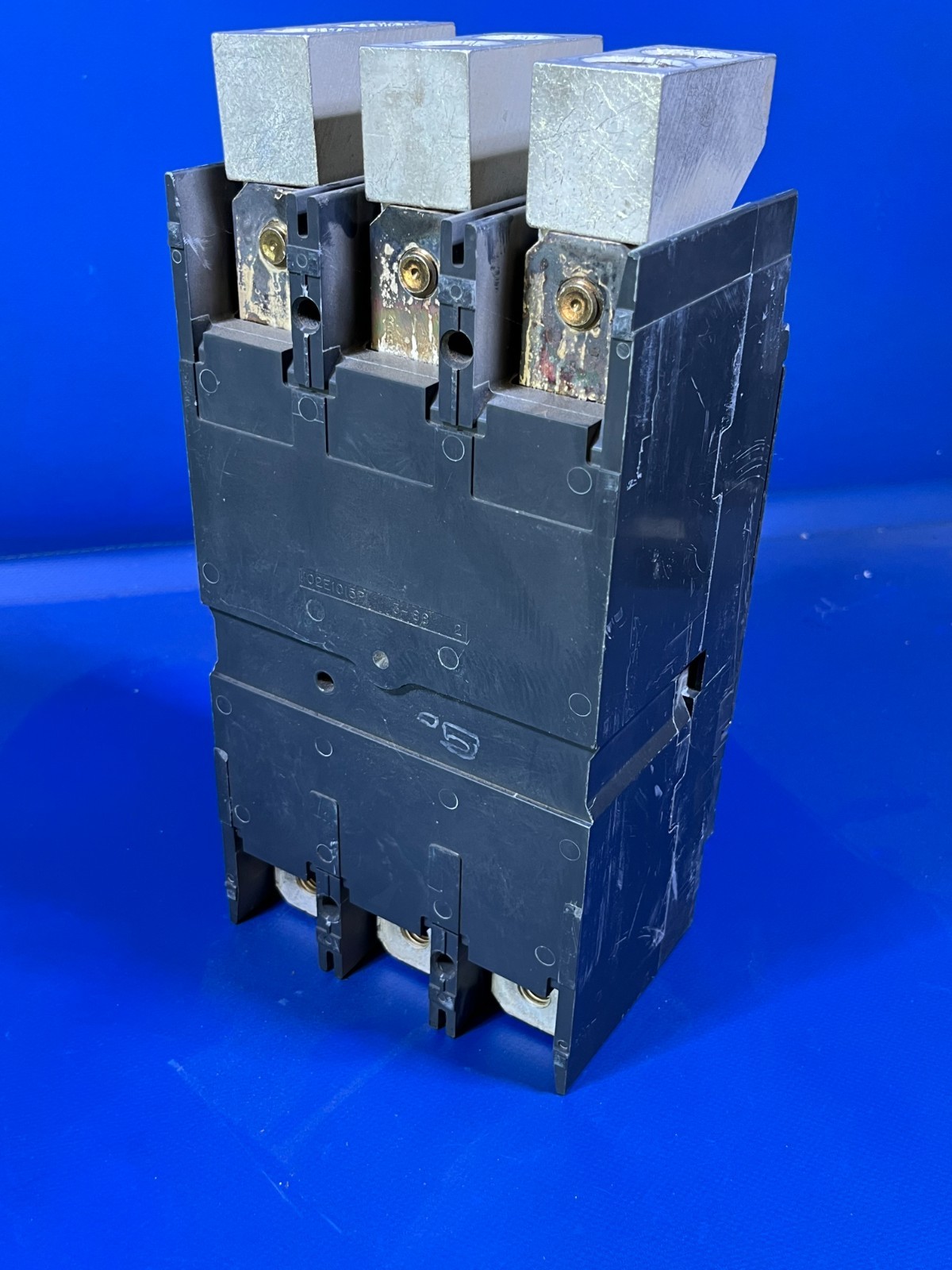 GE SGHA36AT0600 600A 600V 3P HI-BREAK CIRCUIT BREAKER