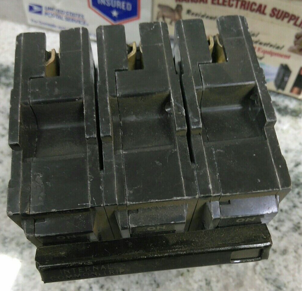 GENERAL ELECTRIC/BREAKER/ THQL32070 /3 POLE /70AMP /240VAC/THQL/GROVE/USE(L182